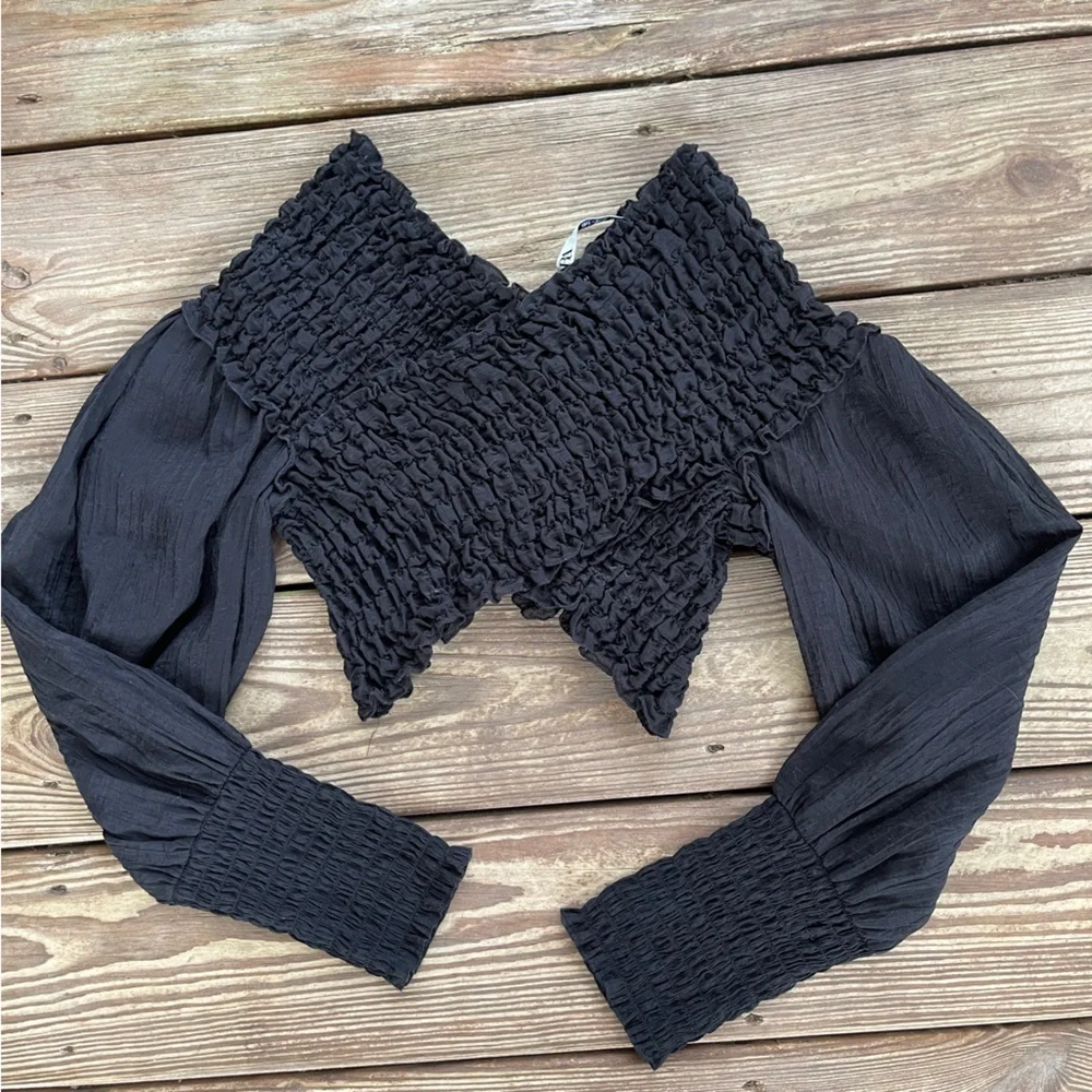 ZARA Black Smocked Cropped Long Sleeve Ruffle Blouse Size S